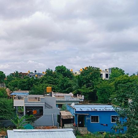 Hampi Anjana Home Stay Luaran gambar